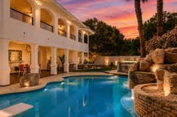 The Gatsby I By Hotel Home Stays