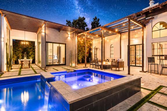 Retreat w/heated pool & hot tub near Camelback - Image 1