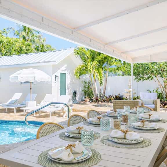 La Luna Oasis - Holiday Home West Palm - Image 1