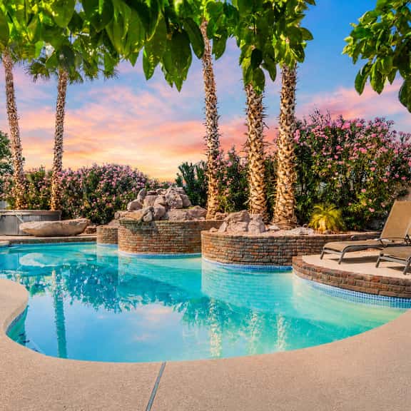 The Gatsby I By Hotel Home Stays - Image 1
