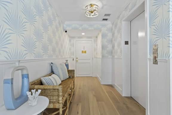 Boutique condo w/oceanfront & concierge