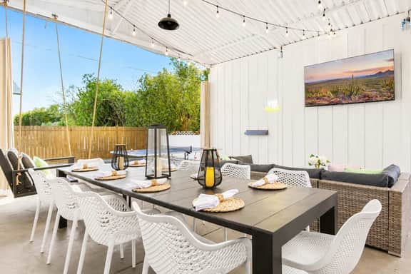 Villa w/heated pool, spa & putt‑putt