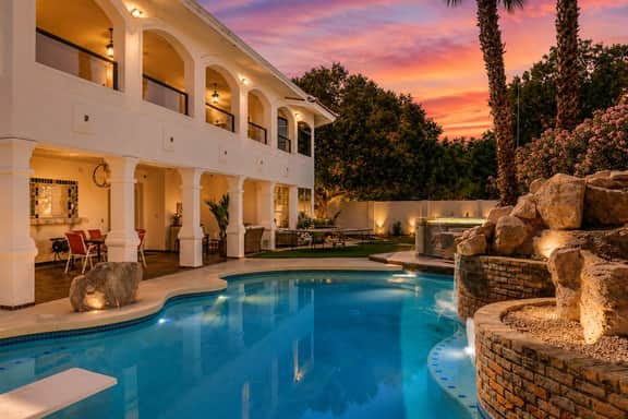 The Gatsby I By Hotel Home Stays